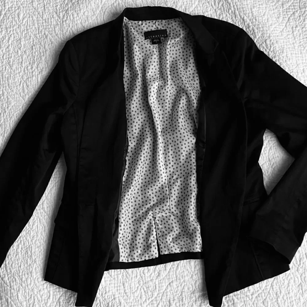 ATTENTION Women’s Black Fitted Classic Timeless Cotton Blend Blazer Size 16